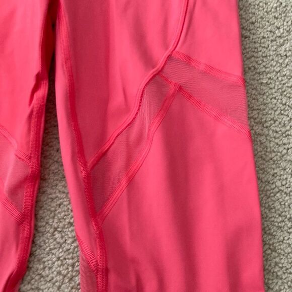 Lululemon On Pace Crop 21” Hot Pink Glossy Nulux Fast Free Pockets Like New 4 - Picture 8 of 12